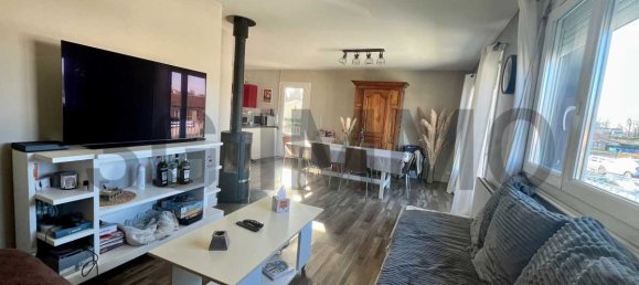 3 bedrooms Villa in Langon, France No. 195674 5