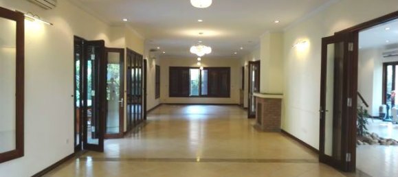 5 bedrooms Villa in Tay Ho, Vietnam No. 5104 13