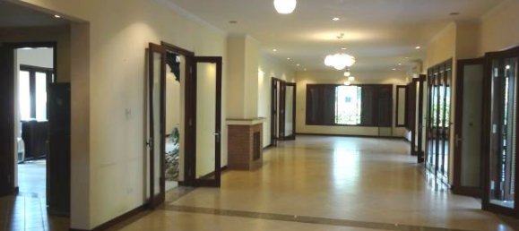 5 bedrooms Villa in Tay Ho, Vietnam No. 5104 12