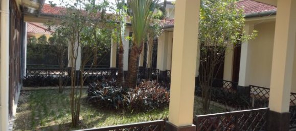 5 bedrooms Villa in Tay Ho, Vietnam No. 5104 2