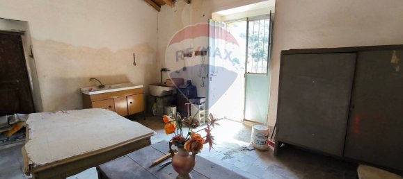 2 bedrooms House in Graniti, Italy No. 356186 4