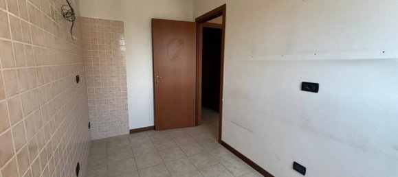 2 rooms Apartment in Meda, Italy No. 257426 12