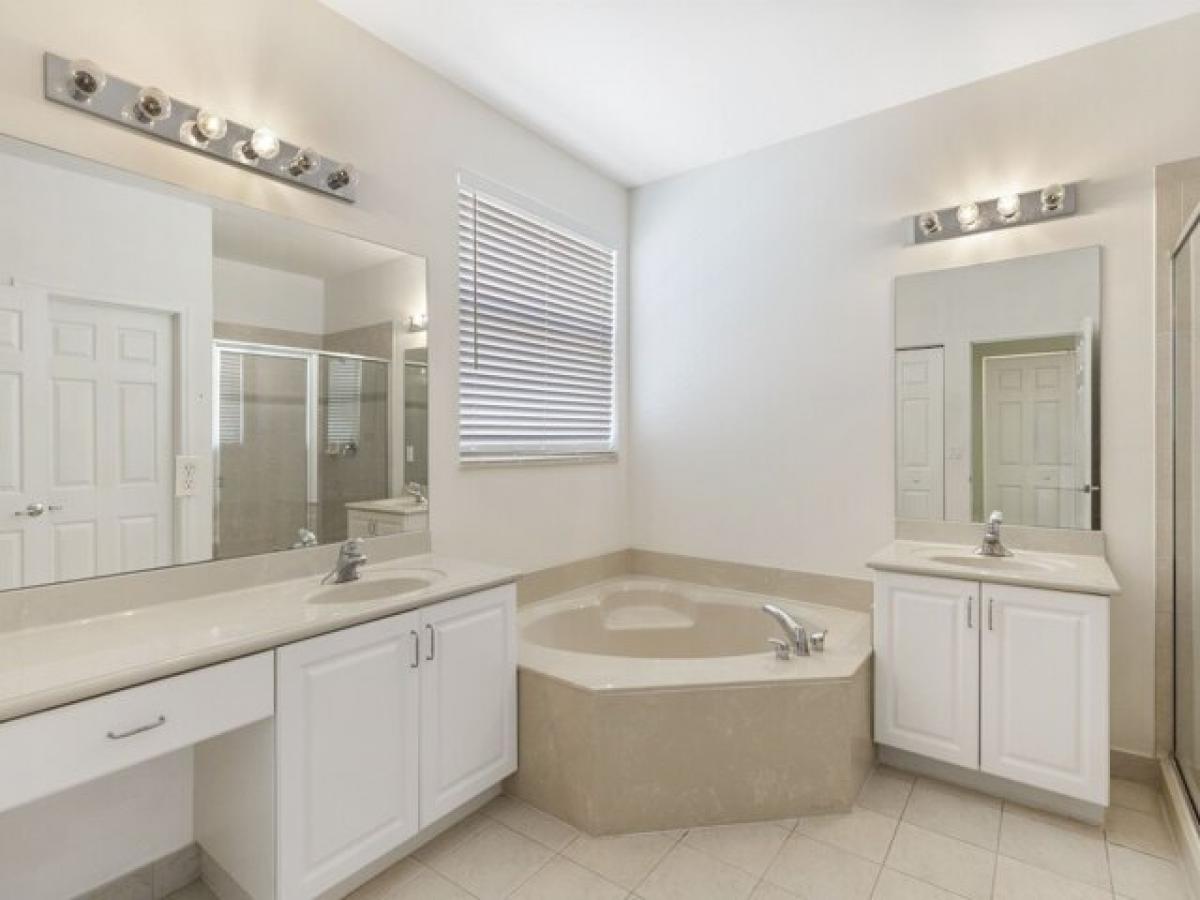 5 bedrooms House in Vero Beach, USA No. 405001