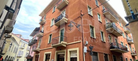 2 rooms Apartment in Moncalieri, Italy No. 236259 4