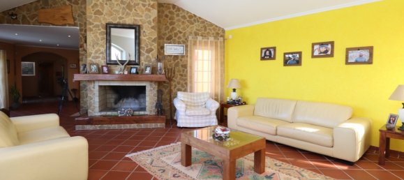 3 bedrooms House in Colares, Portugal No. 49632 11