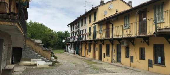 3 rooms House in Chignolo Po, Italy No. 2090 17