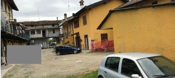 3 rooms House in Chignolo Po, Italy No. 2090 10