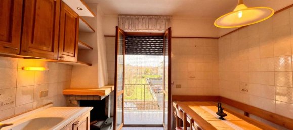 4 rooms Apartment in Capodimonte, Italy No. 33018 16