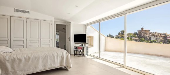 8 bedrooms Villa in Cagnes-sur-Mer, France No. 650 3