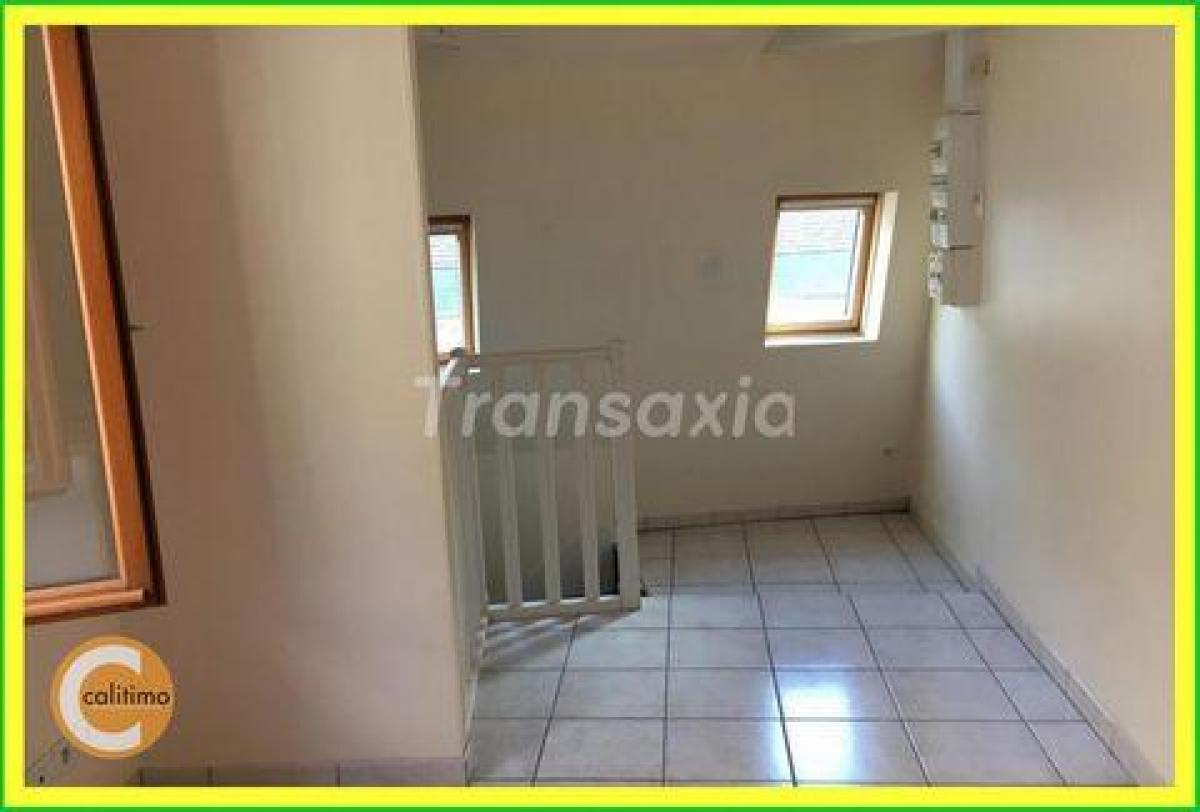 5 bedrooms Condo in Bourges, France No. 14919