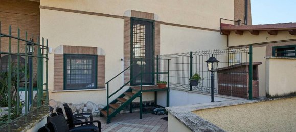 5 rooms Villa in Rome, Italy No. 70627 8
