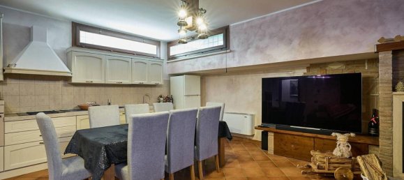 5 rooms Villa in Rome, Italy No. 70627 16