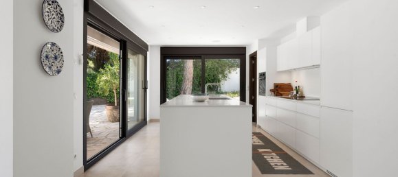 4 غرف نوم فيلا في Marbella, Spain رقم 152403 10