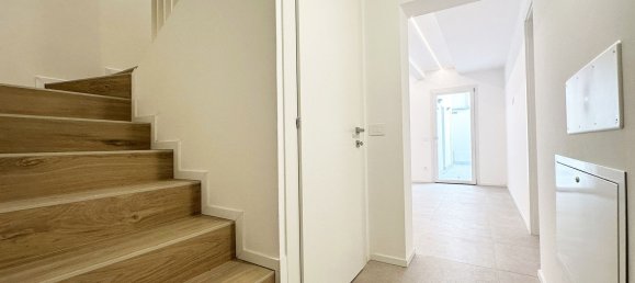 8 rooms House in Cattolica, Italy No. 306425 8