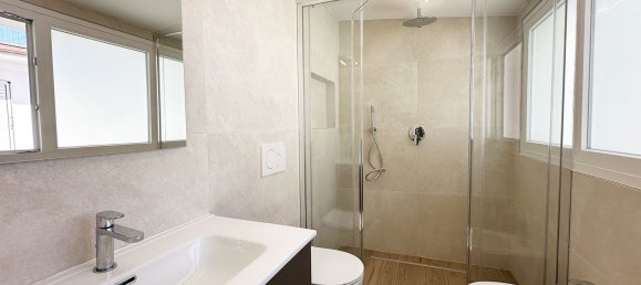 8 rooms House in Cattolica, Italy No. 306425 16