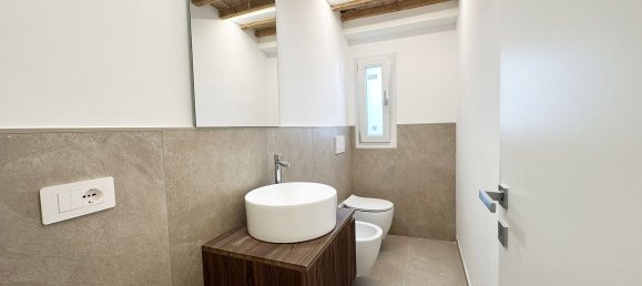 8 rooms House in Cattolica, Italy No. 306425 13