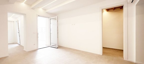 8 rooms House in Cattolica, Italy No. 306425 11