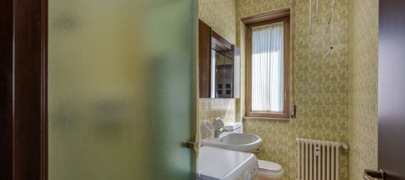 5 rooms Penthouse in Como, Italy No. 308086 3