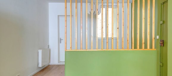 Studio in Paris, France No. 362730 5