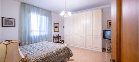 4 bedrooms House in Poviglio, Italy No. 289478 33