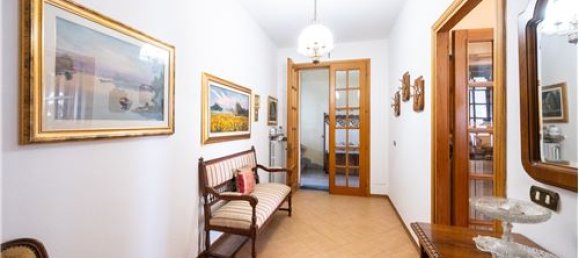 4 bedrooms House in Poviglio, Italy No. 289478 18