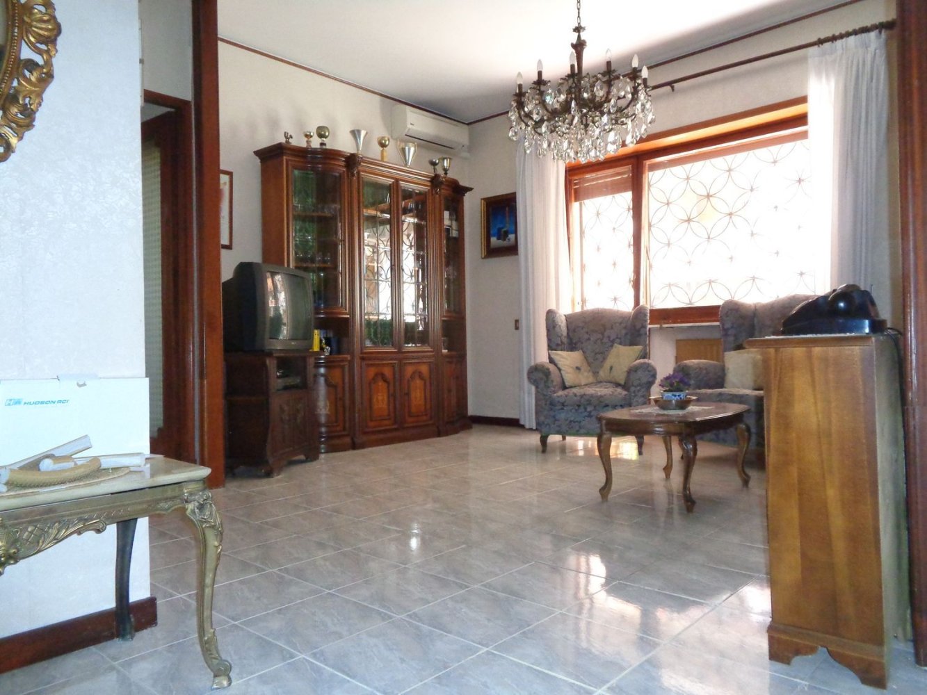 5 rooms Apartment in Rome, Italy No. 197377