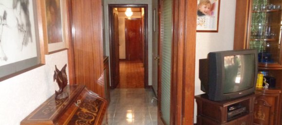 5 rooms Apartment in Rome, Italy No. 197377 4