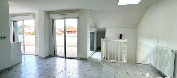 3 bedrooms Penthouse in Boucau, France No. 340915 3