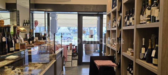 Imóvel comercial de 2 divisões em Reggiolo, Italy N.º 226887 12