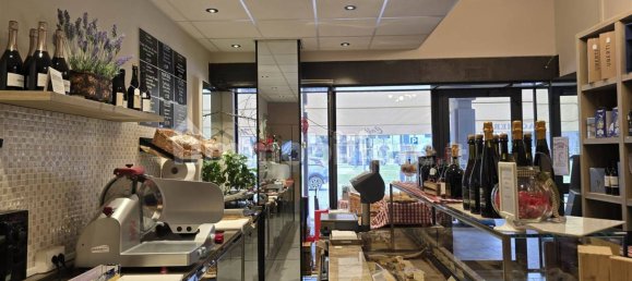 Imóvel comercial de 2 divisões em Reggiolo, Italy N.º 226887 9