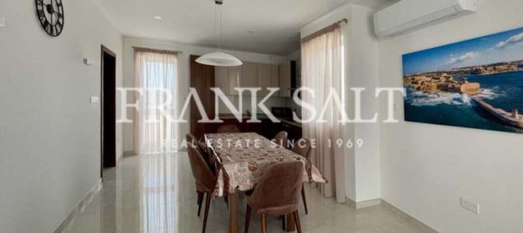 2 bedrooms Penthouse in Kalkara, Malta No. 11115 3