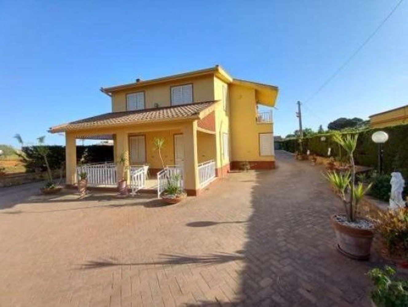 6 bedrooms Villa in Canicattì, Italy No. 331311