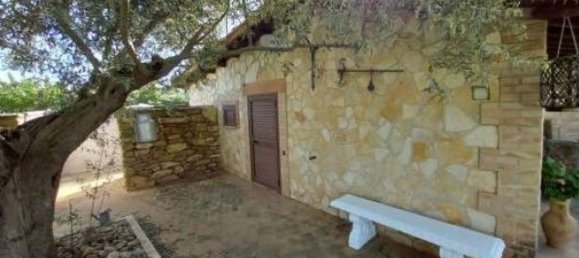 6 bedrooms Villa in Canicattì, Italy No. 331311 17