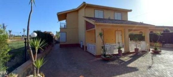 6 bedrooms Villa in Canicattì, Italy No. 331311 3