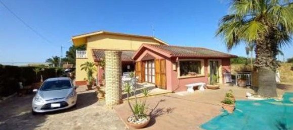 6 bedrooms Villa in Canicattì, Italy No. 331311 5