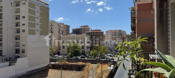 4 bedrooms Apartment in Catania, Italy No. 262945 14