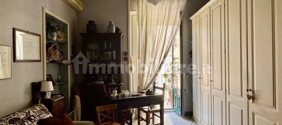 4 bedrooms Apartment in Catania, Italy No. 262945 9