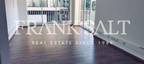 3 bedrooms Apartment in Sliema, Malta No. 6892 5