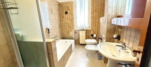 2 bedrooms Apartment in Calco, Italy No. 374306 15