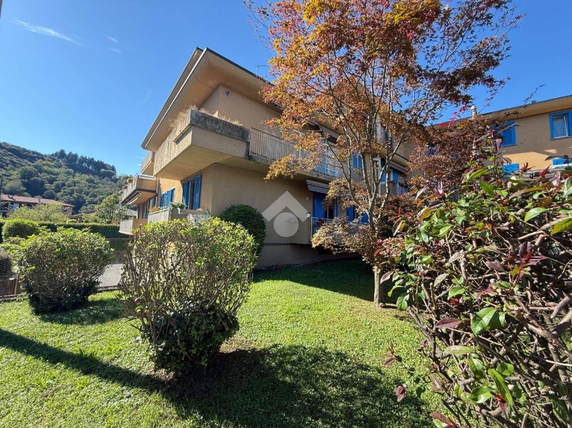 2 bedrooms Apartment in Calco, Italy No. 374306