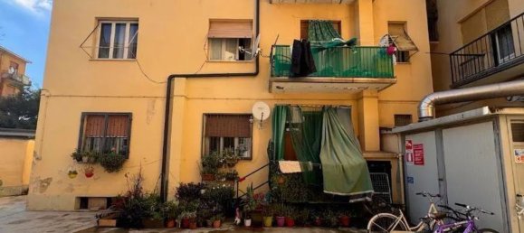 3-salle Appartement à Mortara, Italy No. 182901 15