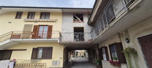 4 rooms House in Figino Serenza, Italy No. 306748 27