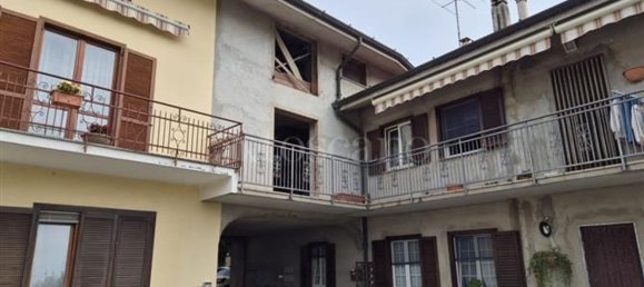 4 rooms House in Figino Serenza, Italy No. 306748 18