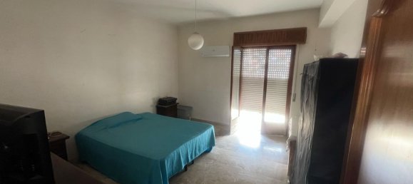 5 rooms Apartment in Villa San Giovanni, Italy No. 284293 9