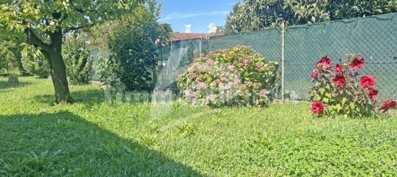 3 Schlafzimmer Haus in Cocquio-Trevisago, Italy, Nr. 291203 7