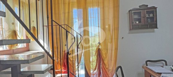 3 Schlafzimmer Haus in Cocquio-Trevisago, Italy, Nr. 291203 26