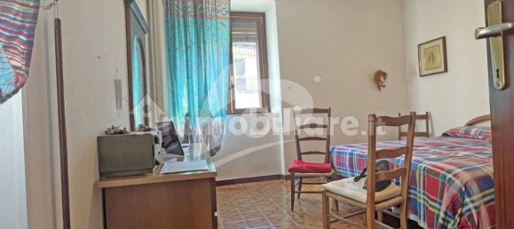 3 Schlafzimmer Haus in Cocquio-Trevisago, Italy, Nr. 291203 42