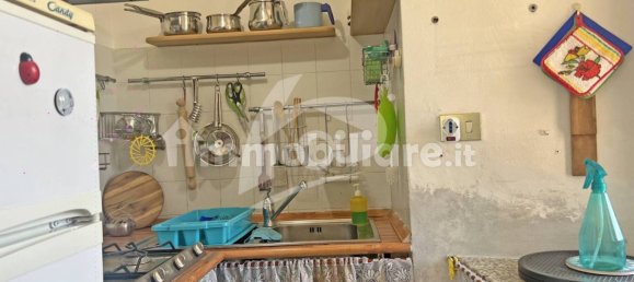 3 Schlafzimmer Haus in Cocquio-Trevisago, Italy, Nr. 291203 18