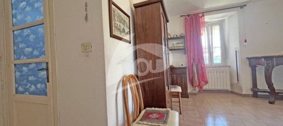 3 Schlafzimmer Haus in Cocquio-Trevisago, Italy, Nr. 291203 13