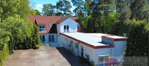 Granja de 74 habitaciónes en Harburg, Germany No. 334718 7